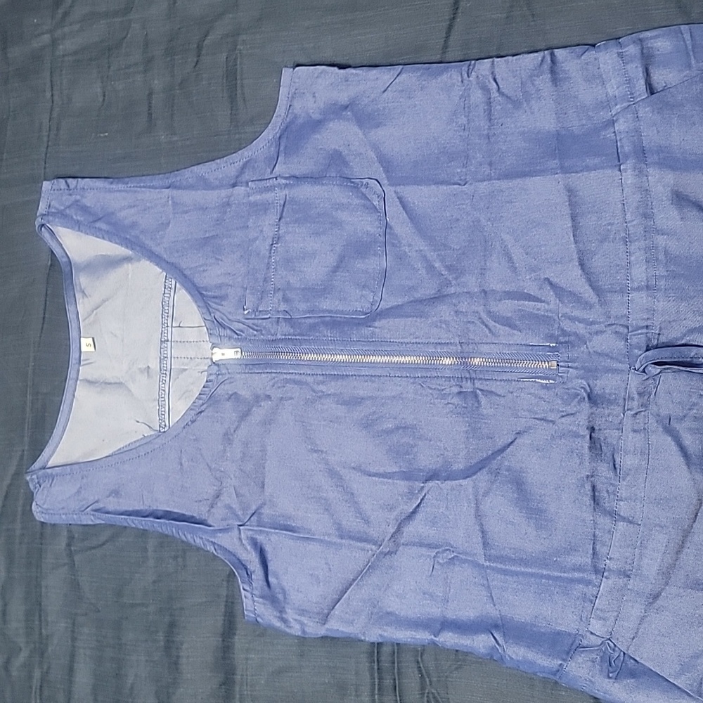 Jumpsuit - Picture 2 of 4